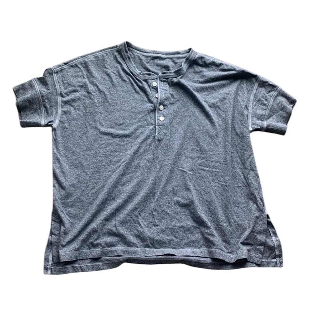 American Eagle Quarter Button Up Gray Shirt